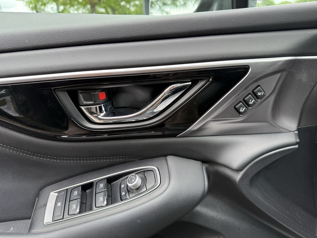 2023 Subaru Outback Limited photo 17