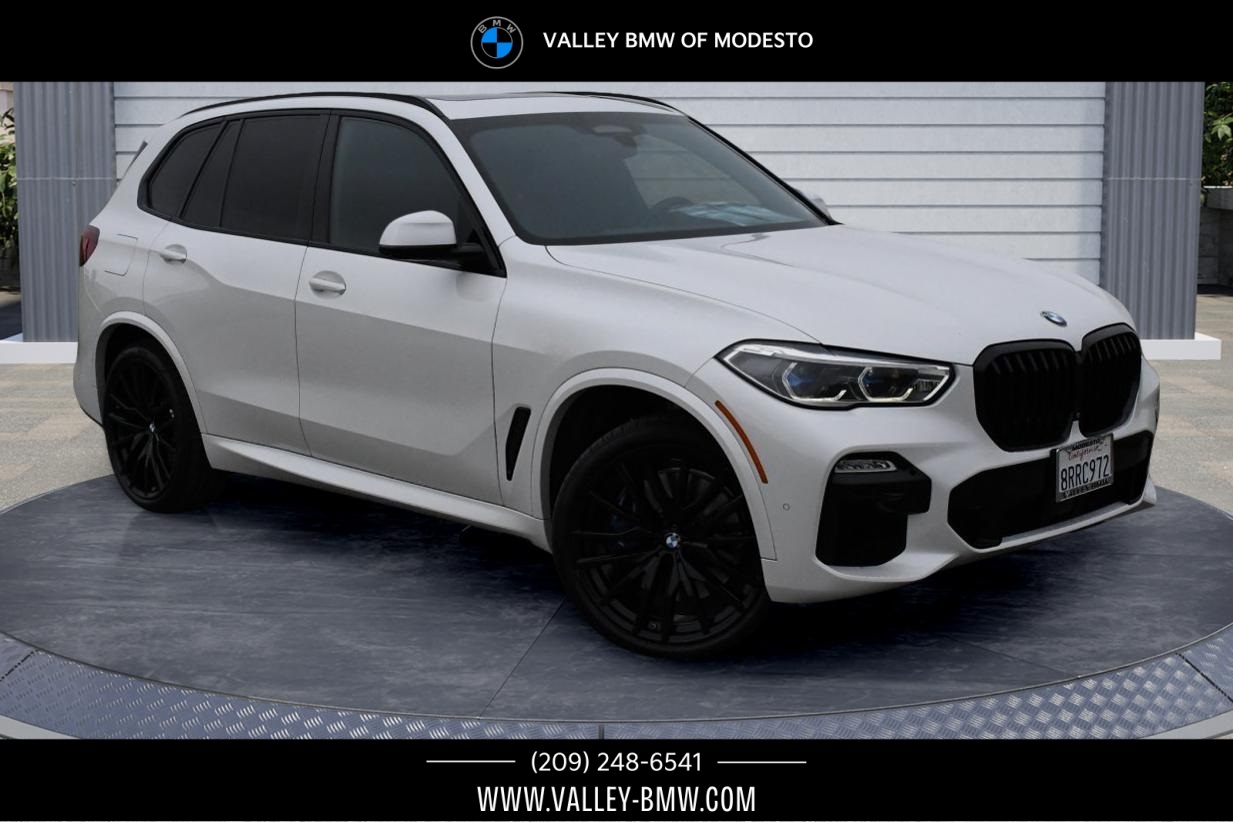 2020 BMW X5 M50i's photo