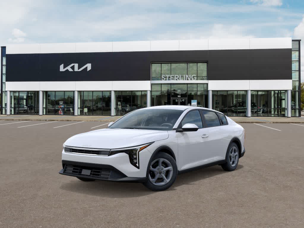 2025 Kia K4 LXS's photo