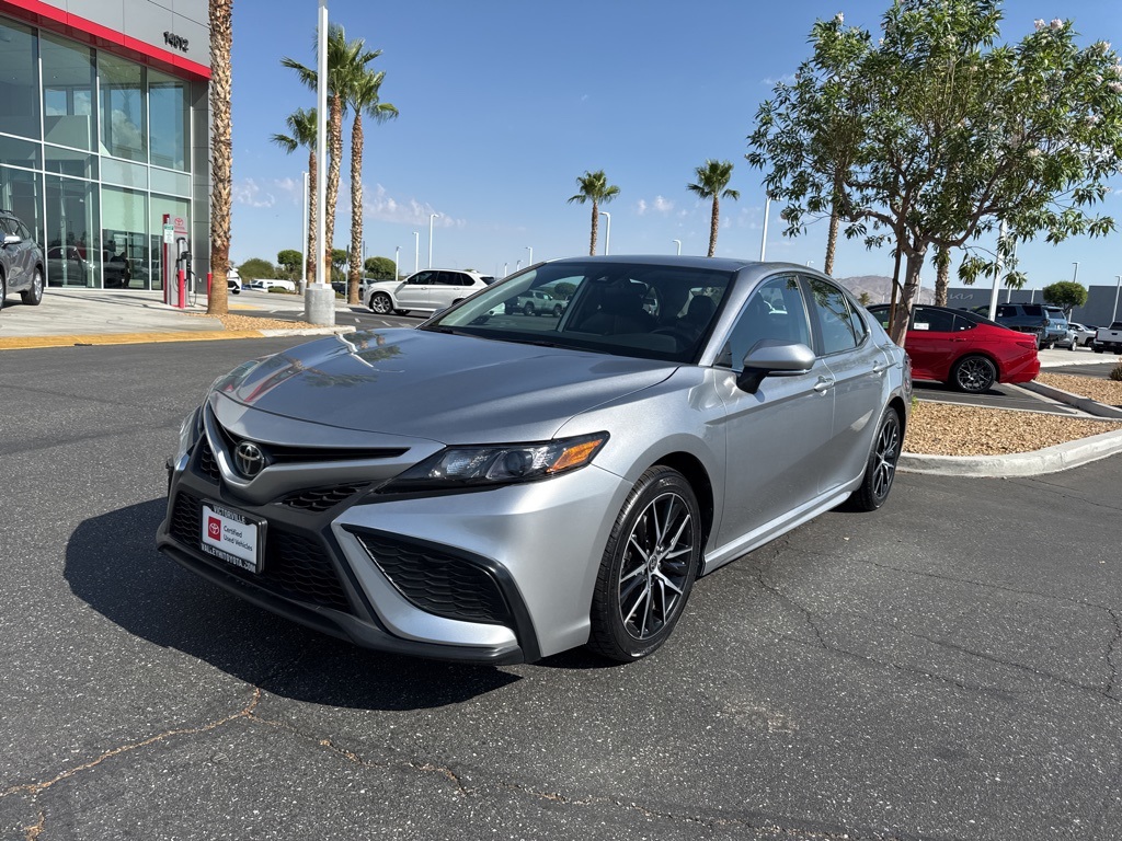 2024 Toyota Camry SE photo 2