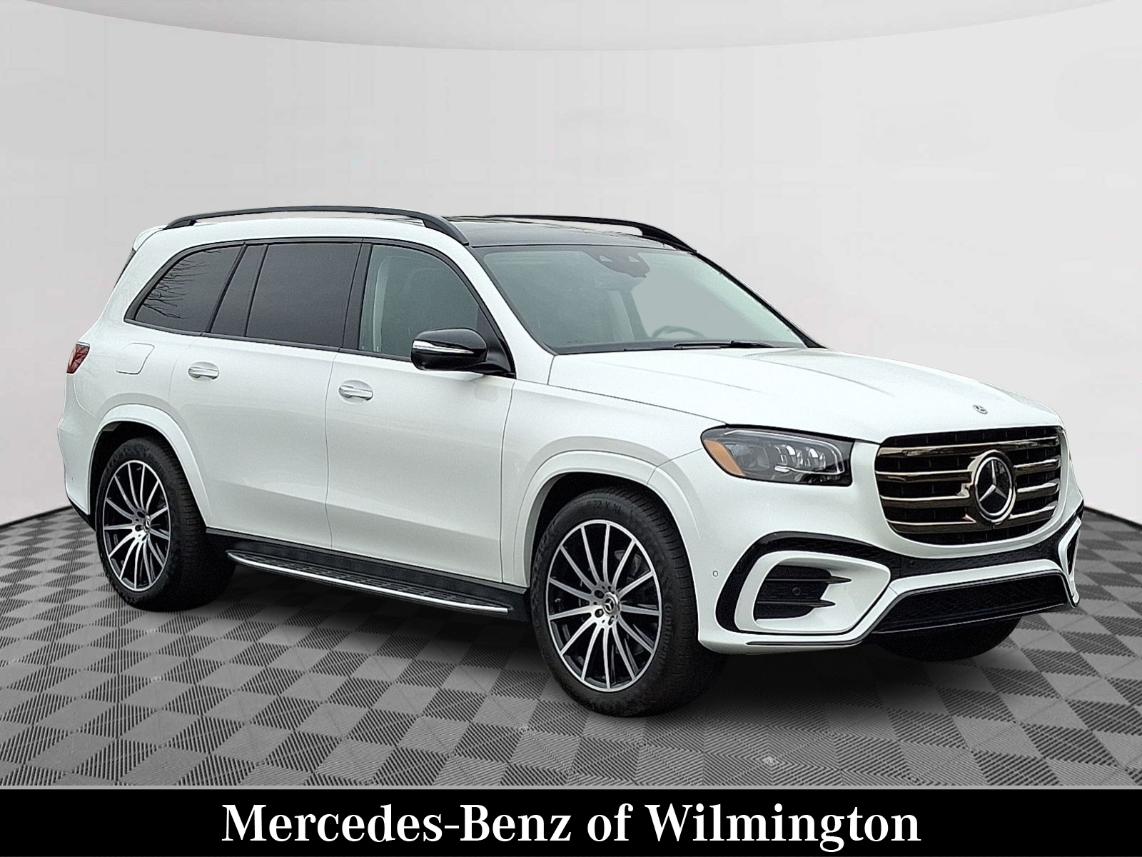 2024 Mercedes-Benz GLS Base's photo