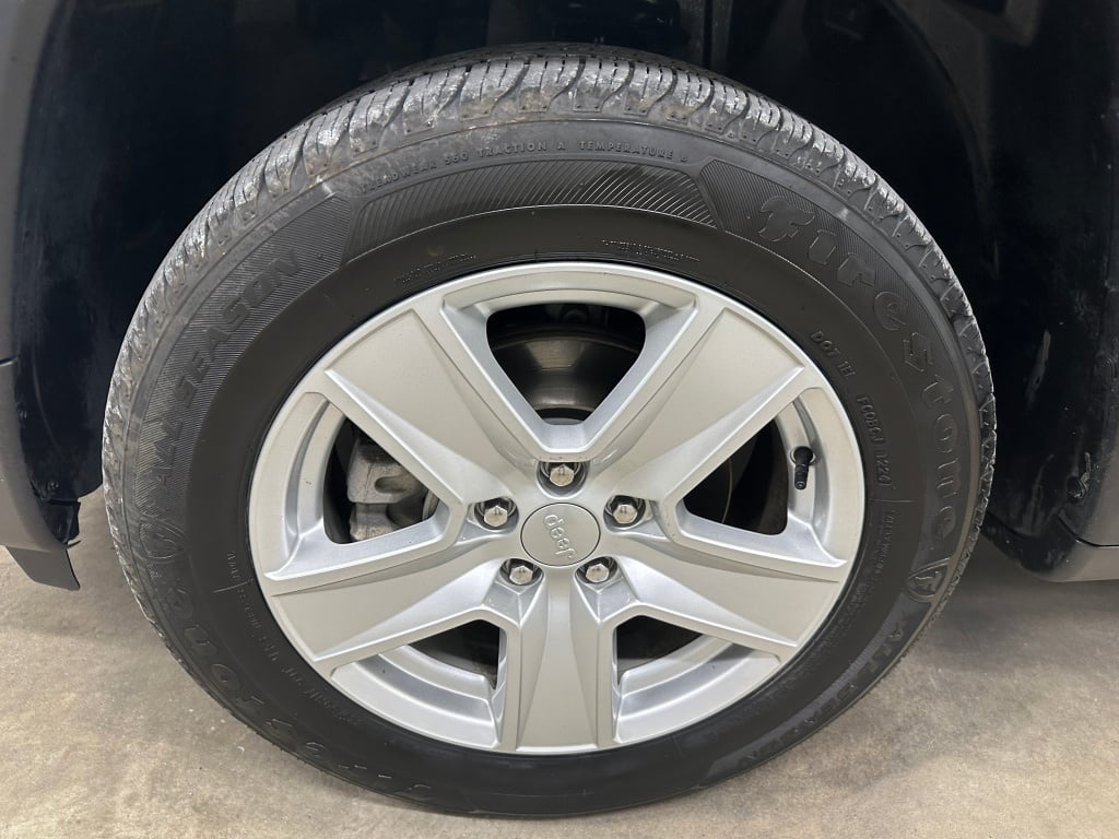 2022 Jeep Compass Latitude photo 16
