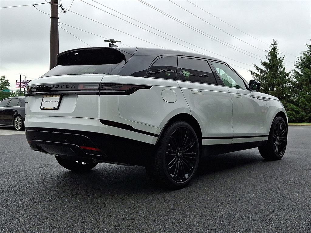 2026 Land Rover Range Rover Velar SE photo 3