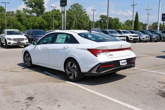 New 2025 White Hyundai Limited image 3