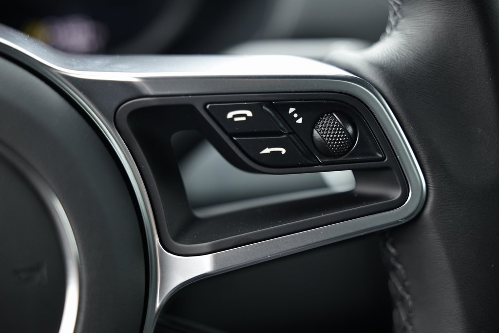 2024 Porsche Boxster photo 32