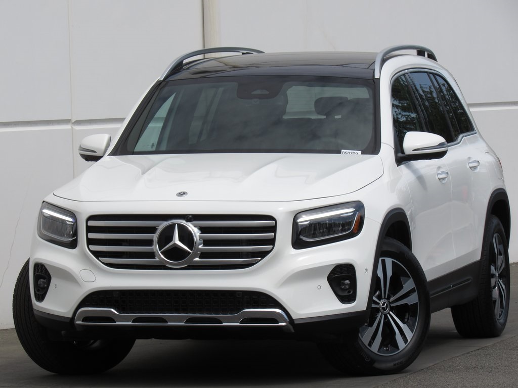 2025 Mercedes-Benz GLB Base's photo