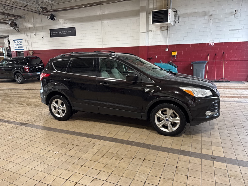 Used 2013 Ford Escape SE with VIN 1FMCU0GX0DUA46992 for sale in White Bear Lake, Minnesota