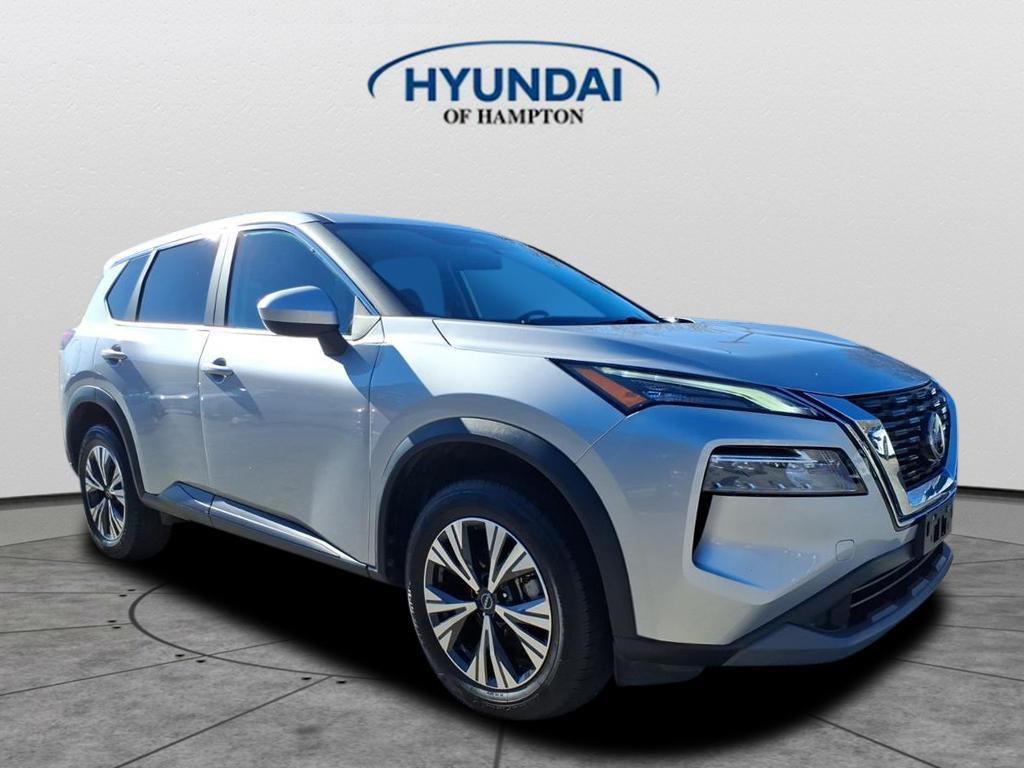 2023 Nissan Rogue SV's photo