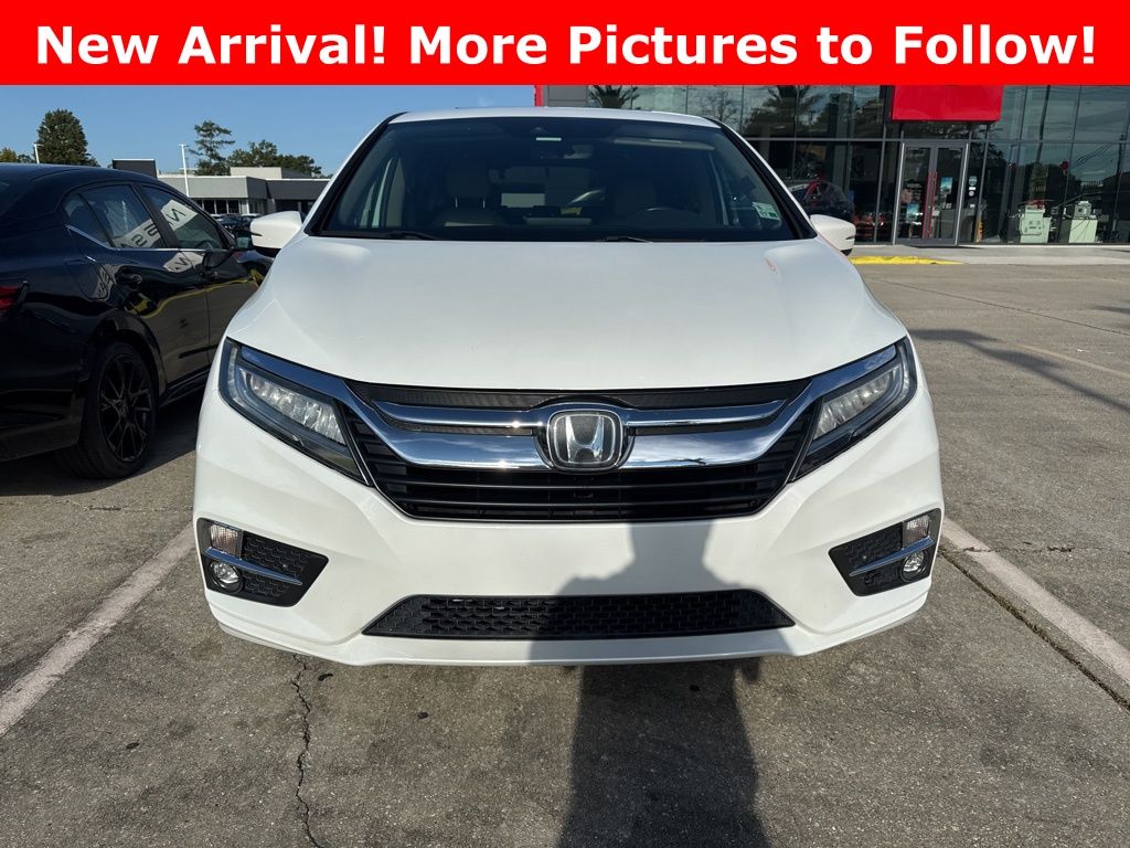 2020 Honda Odyssey Touring photo 2