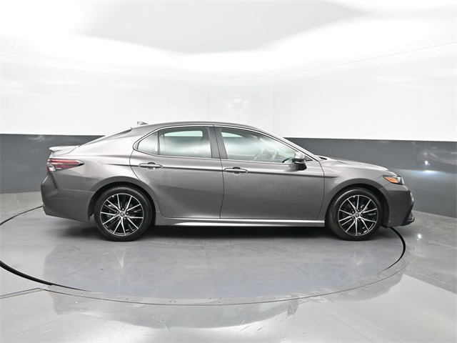 2024 Toyota Camry SE photo 26