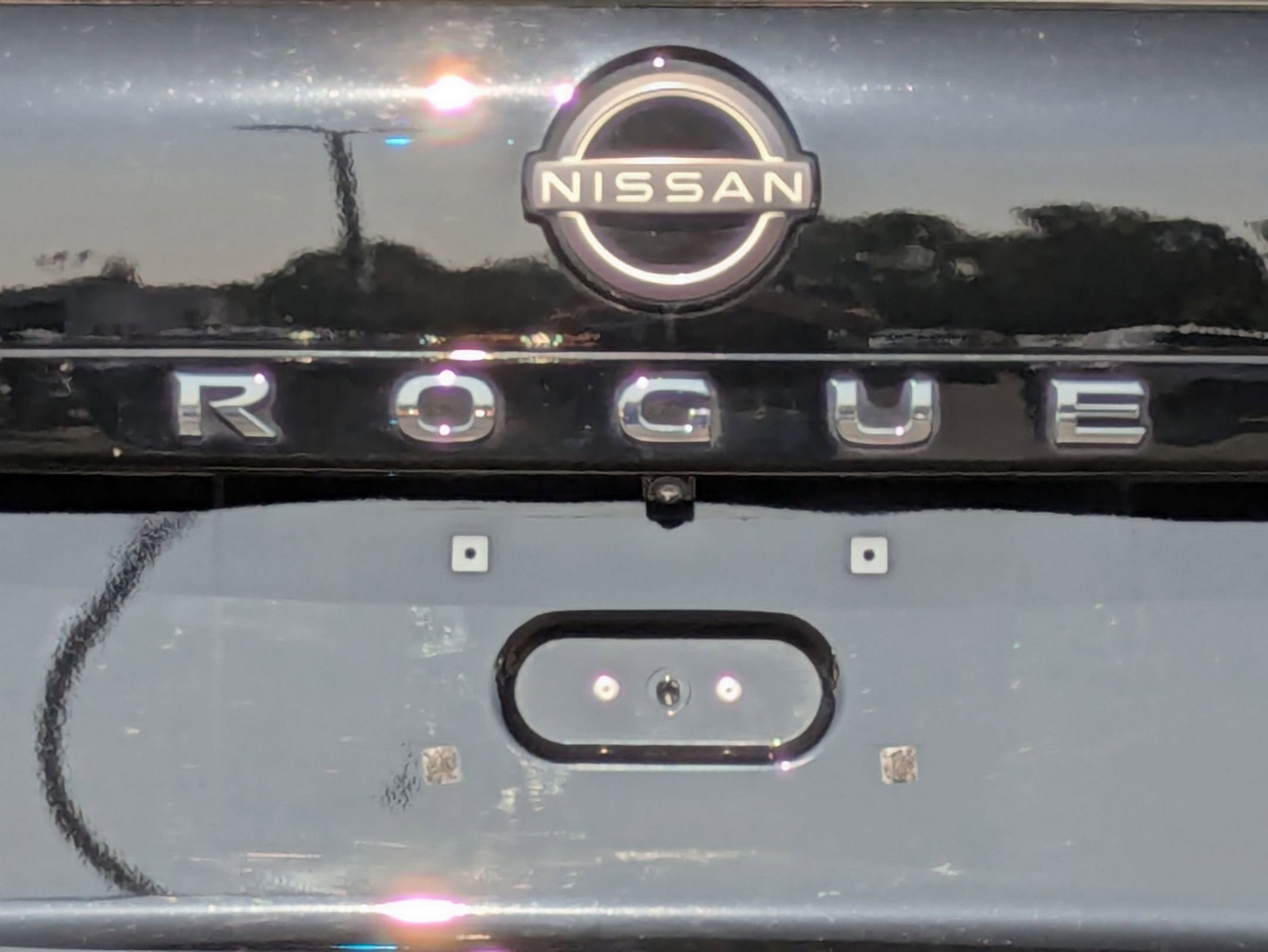 2022 Nissan Rogue SV photo 22