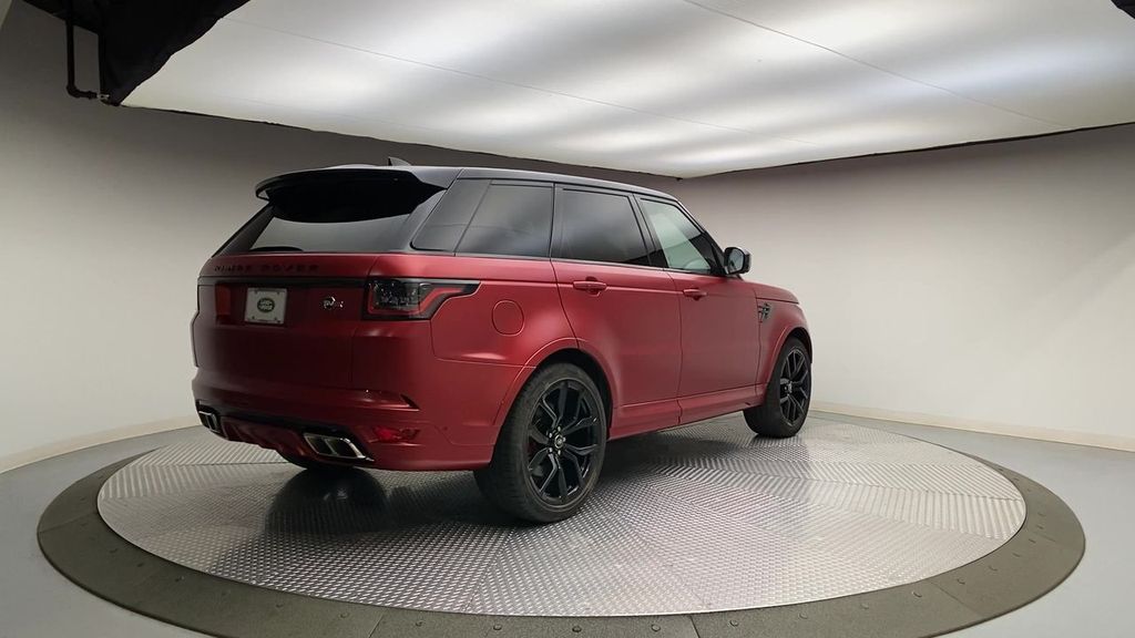 2022 Land Rover Range Rover Sport SVR photo 8