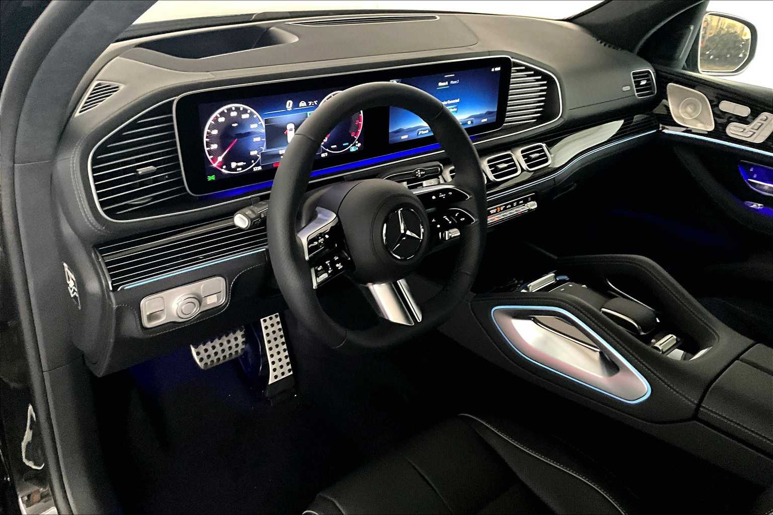 2026 Mercedes Benz GLS 580 4MATIC photo 9