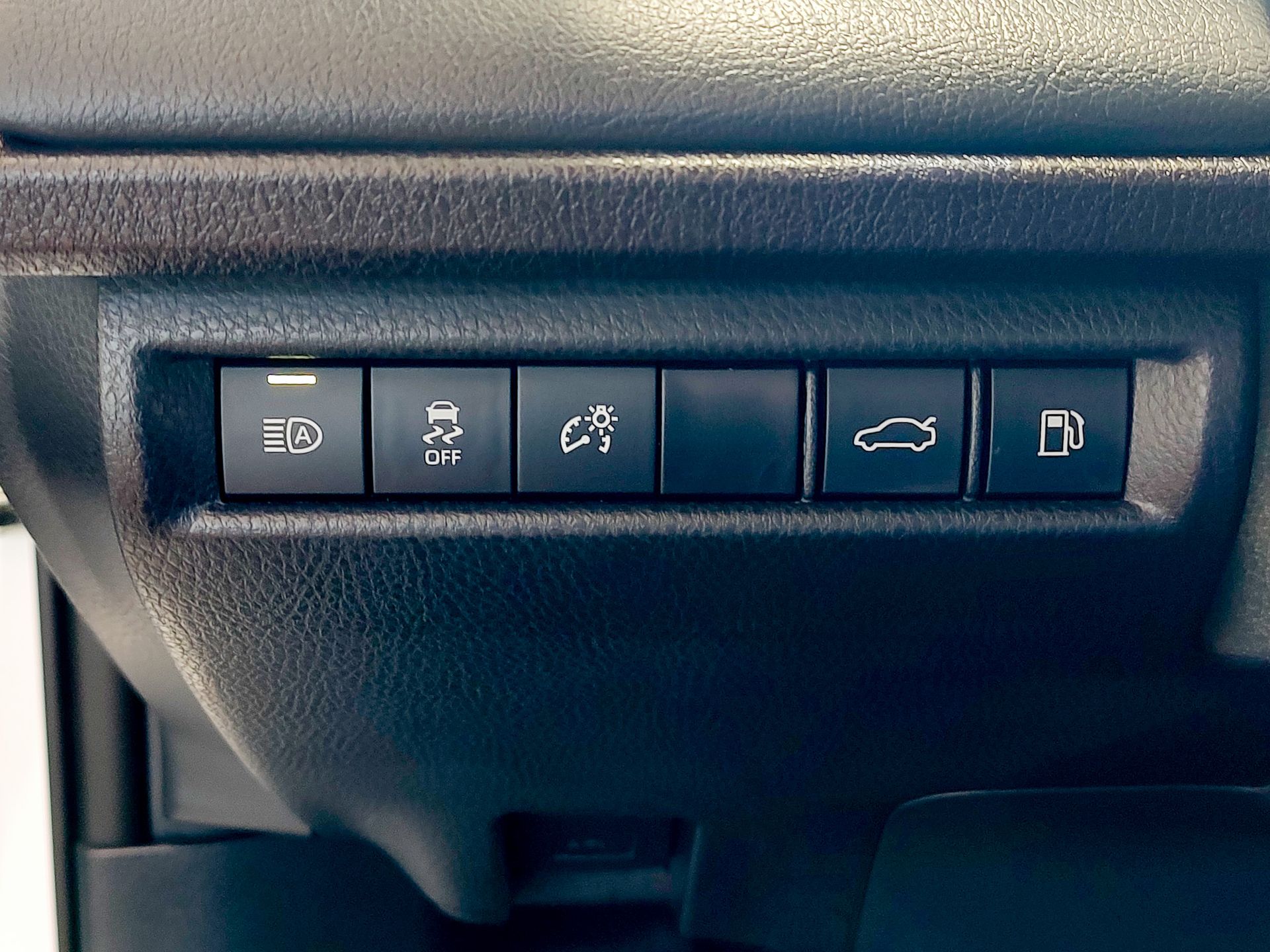 2025 Toyota Camry XSE photo 34