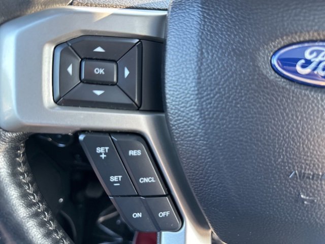 2021 Ford F-250 Lariat photo 32