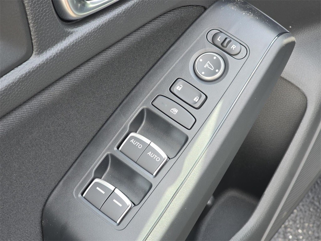 2025 Honda Civic Sport photo 13