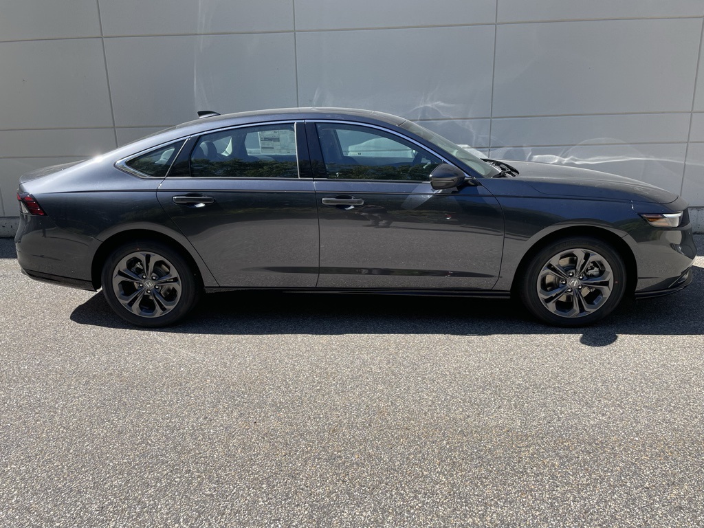 2025 Honda Accord Hybrid EX-L photo 2
