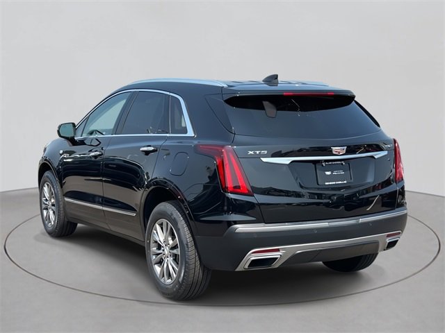 2022 Cadillac XT5 Premium Luxury photo 3
