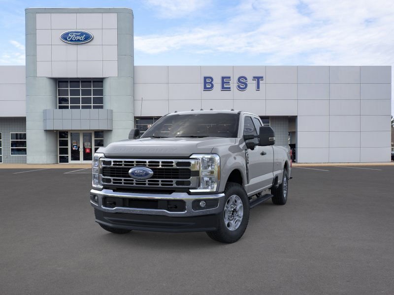 2026 Ford F-350 XLT photo 2