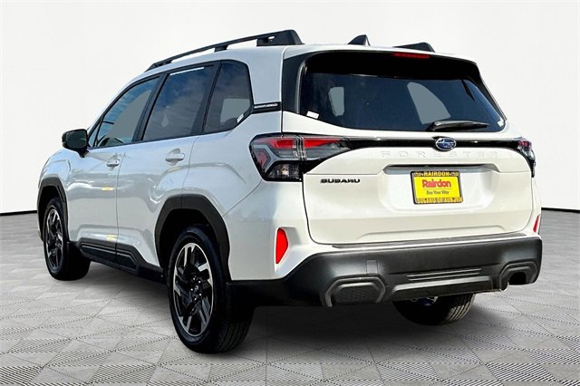 2025 Subaru Forester Limited Base photo 10