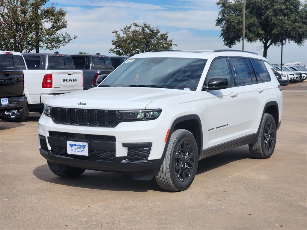 2025 Jeep Grand Cherokee Altitude X photo 2