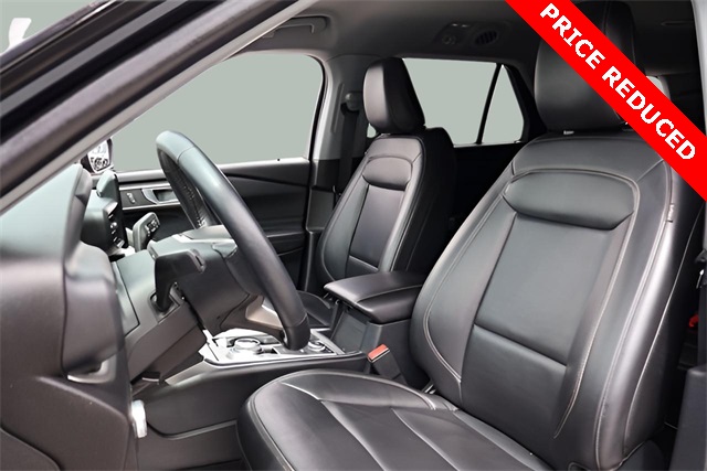 2022 Ford Explorer XLT photo 3