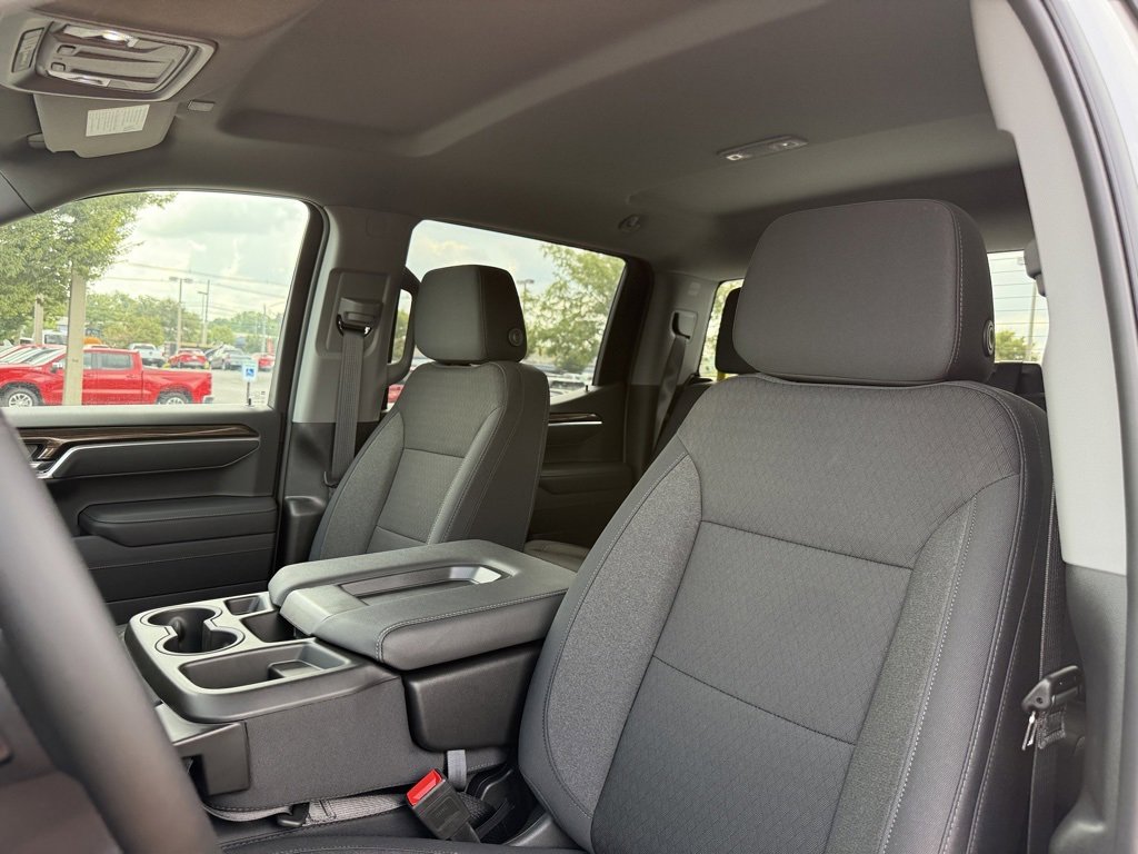 2025 Chevrolet Silverado 1500 LT photo 14