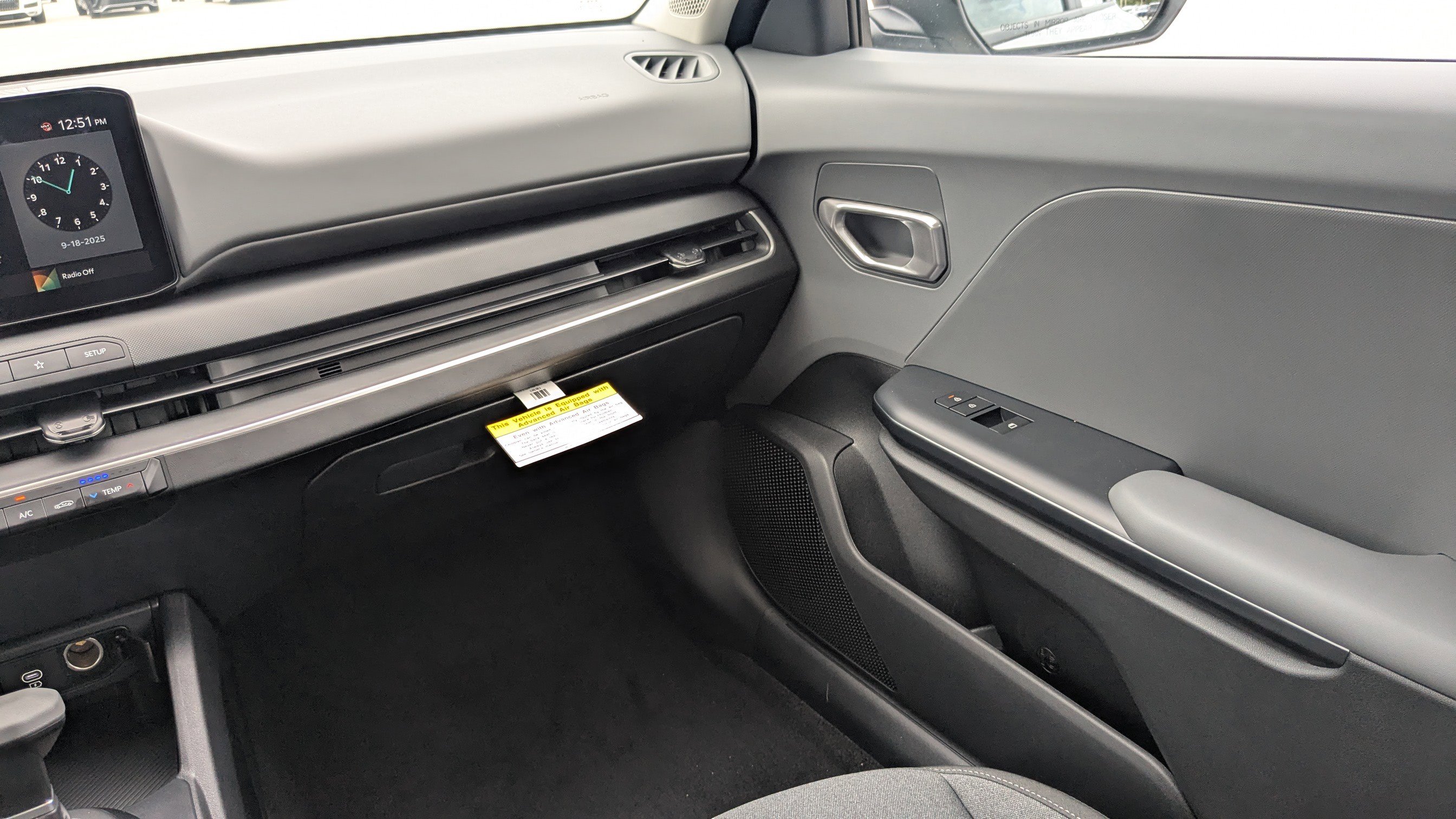2025 Kia K4 LXS photo 17