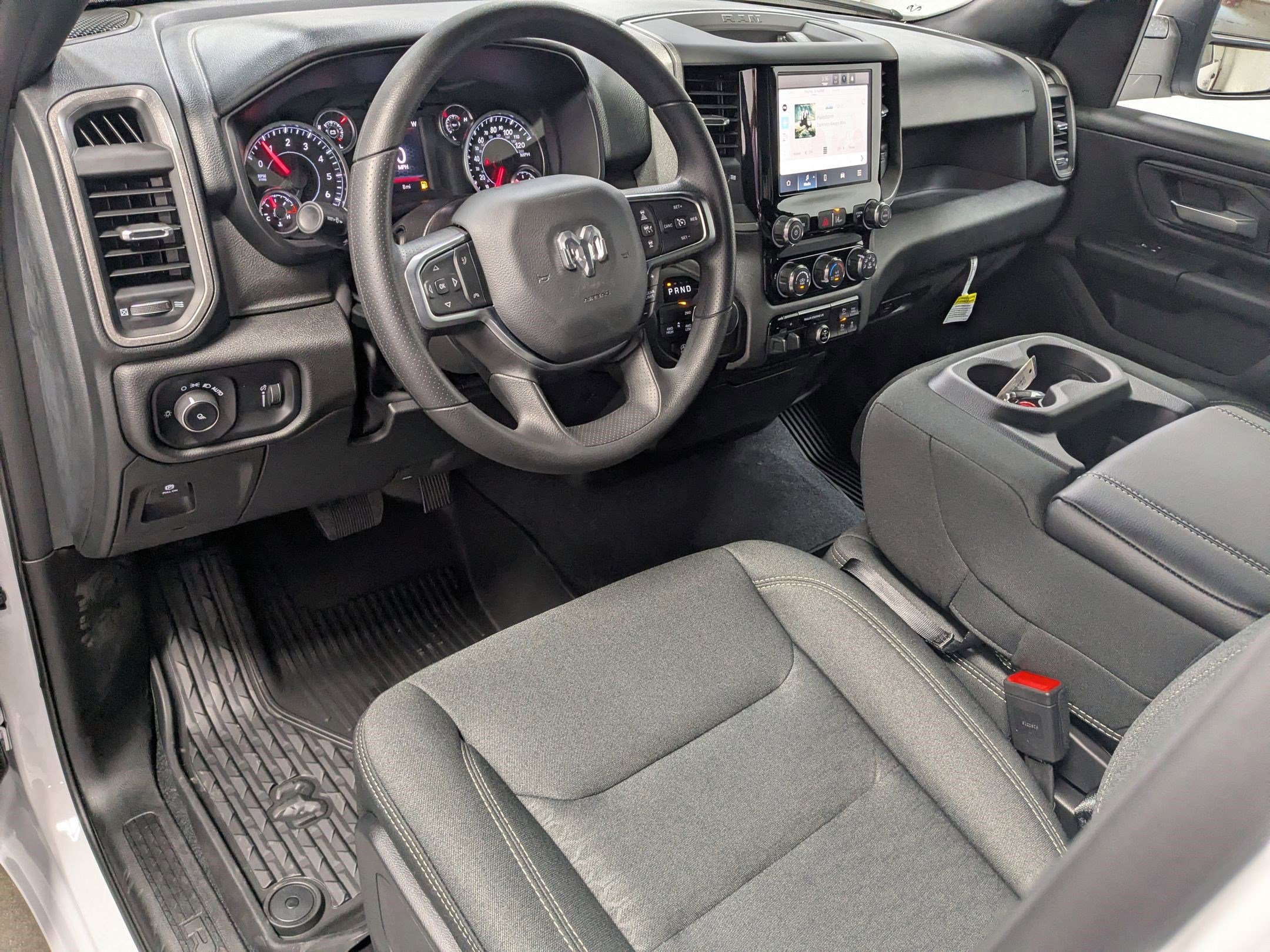 2025 Ram 1500 Tradesman photo 7