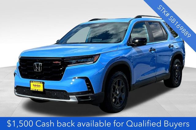2025 Honda Pilot TrailSport photo 2
