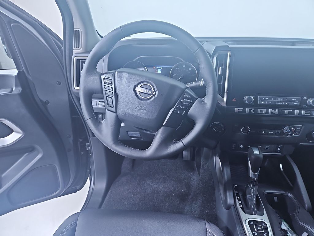 2026 Nissan Frontier SV photo 10