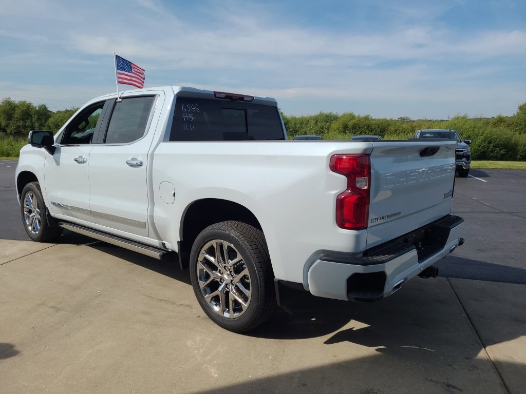 2026 Chevrolet Silverado 1500 High Country photo 4
