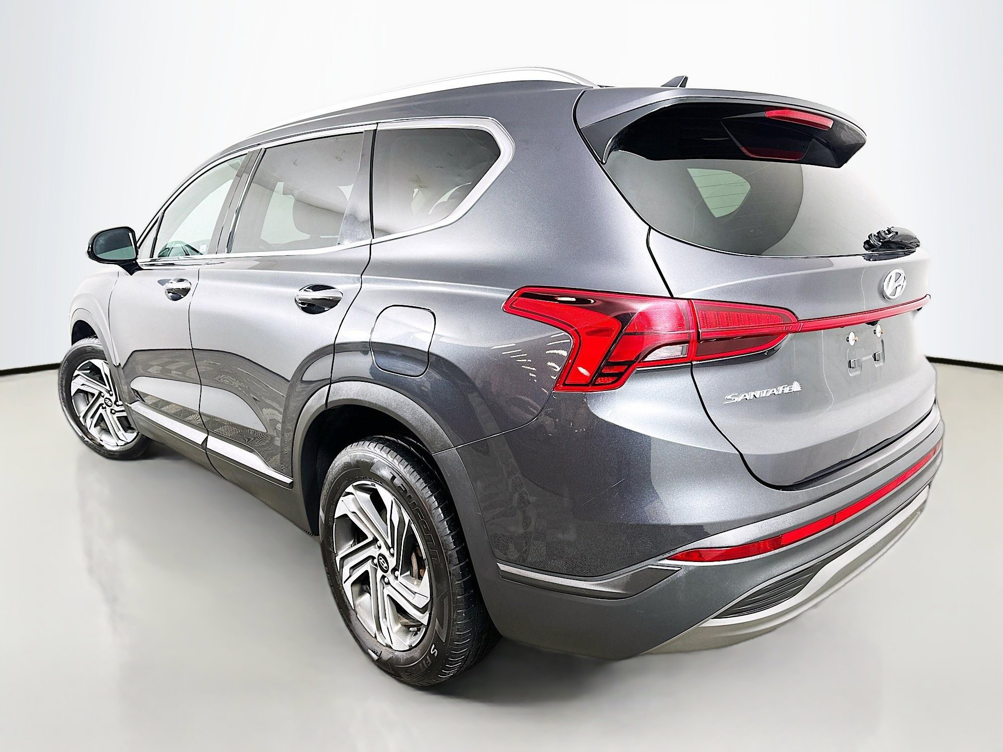 2023 Hyundai Santa Fe SEL photo 3