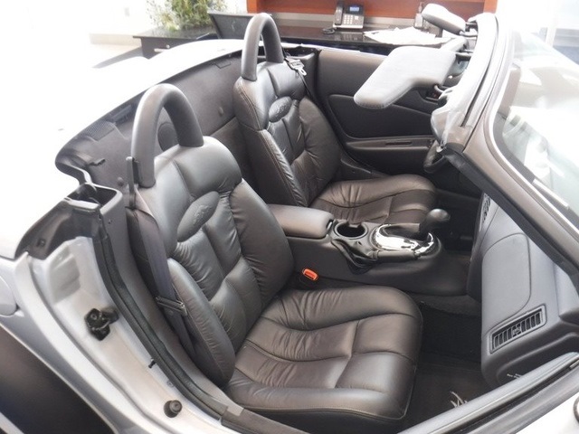 2000 Plymouth Prowler Base photo 29