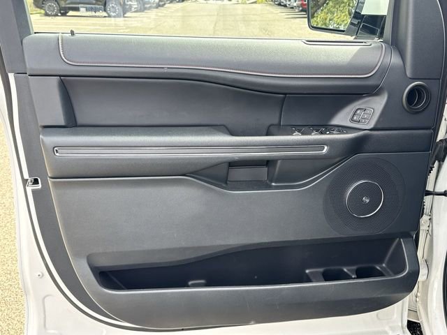 2022 Ford Expedition MAX Limited photo 21
