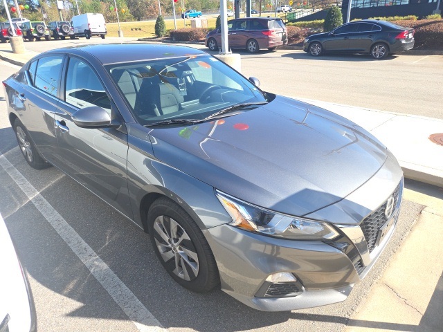 2021 Nissan Altima 2.5 S photo 2