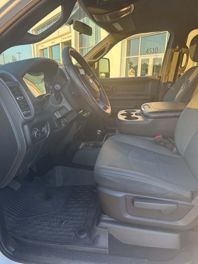 2024 Ram 2500 Tradesman photo 2