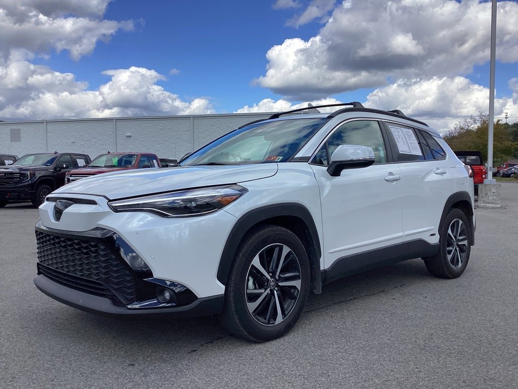 2024 Toyota Corolla Cross XSE's photo