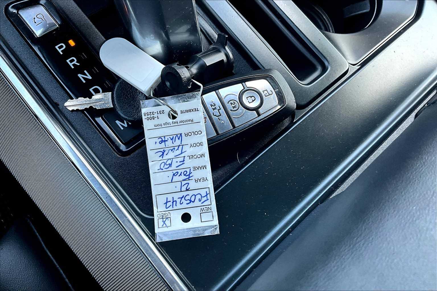 2021 Ford F-150 Platinum photo 14