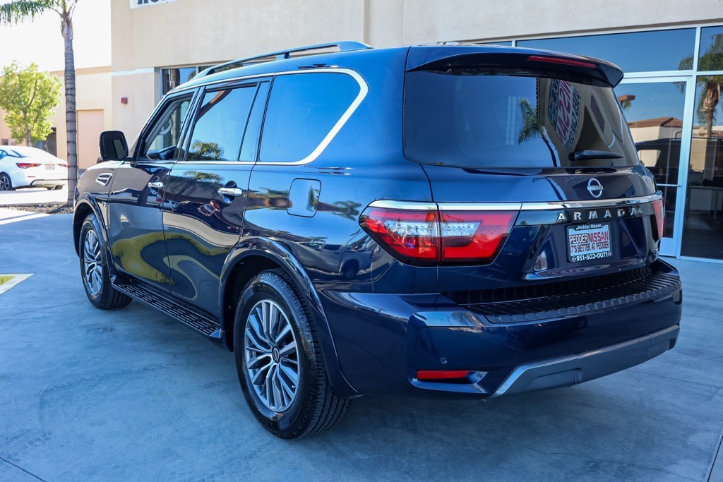 2022 Nissan Armada SL photo 2
