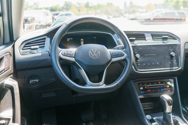 2022 Volkswagen Tiguan SE photo 10