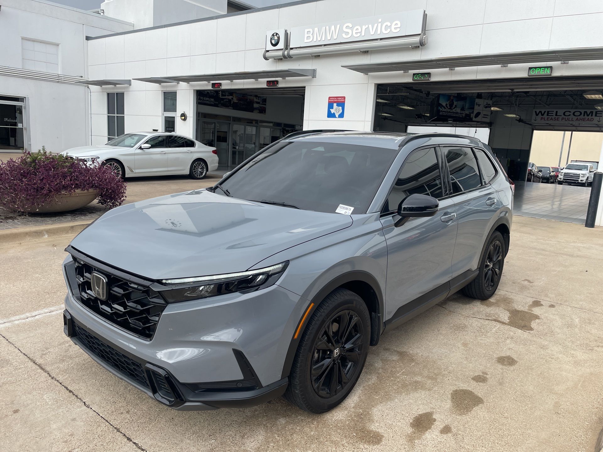 2024 Honda CR-V Sport Touring's photo