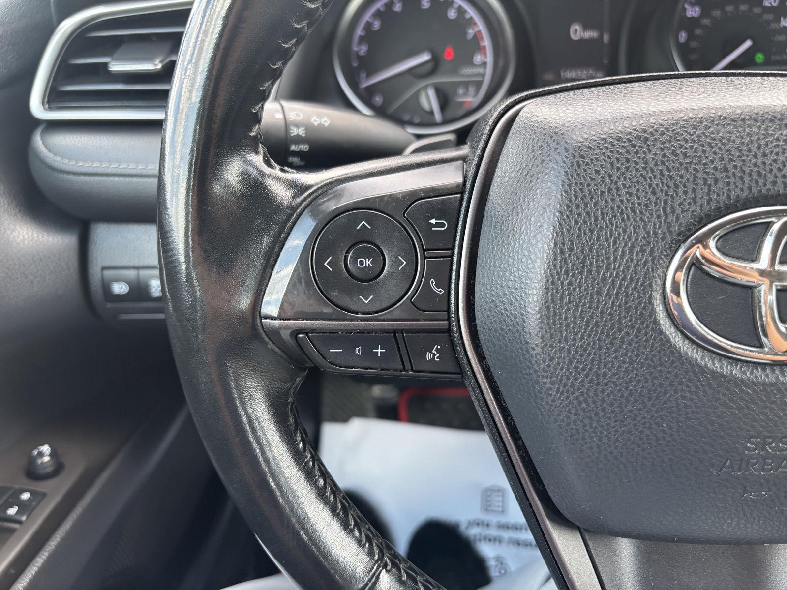 2021 Toyota Camry SE photo 21