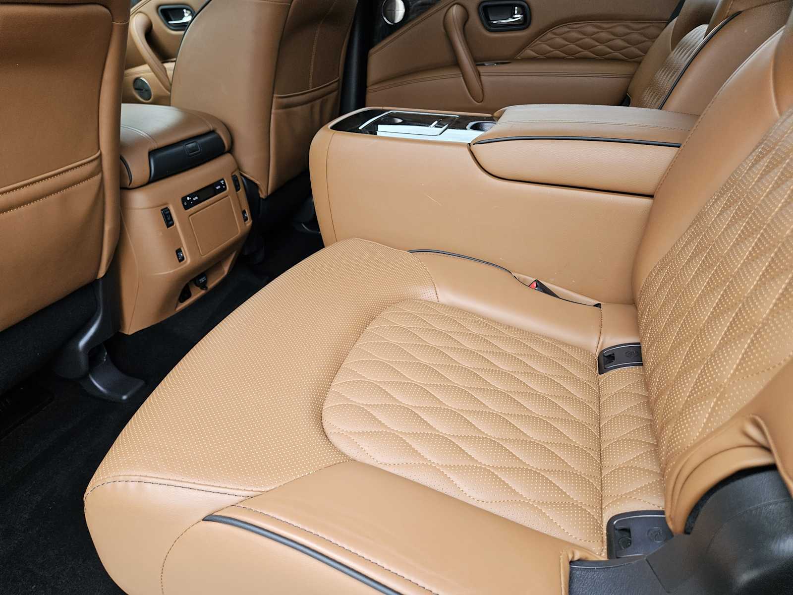 2023 Infiniti QX80 Sensory photo 23