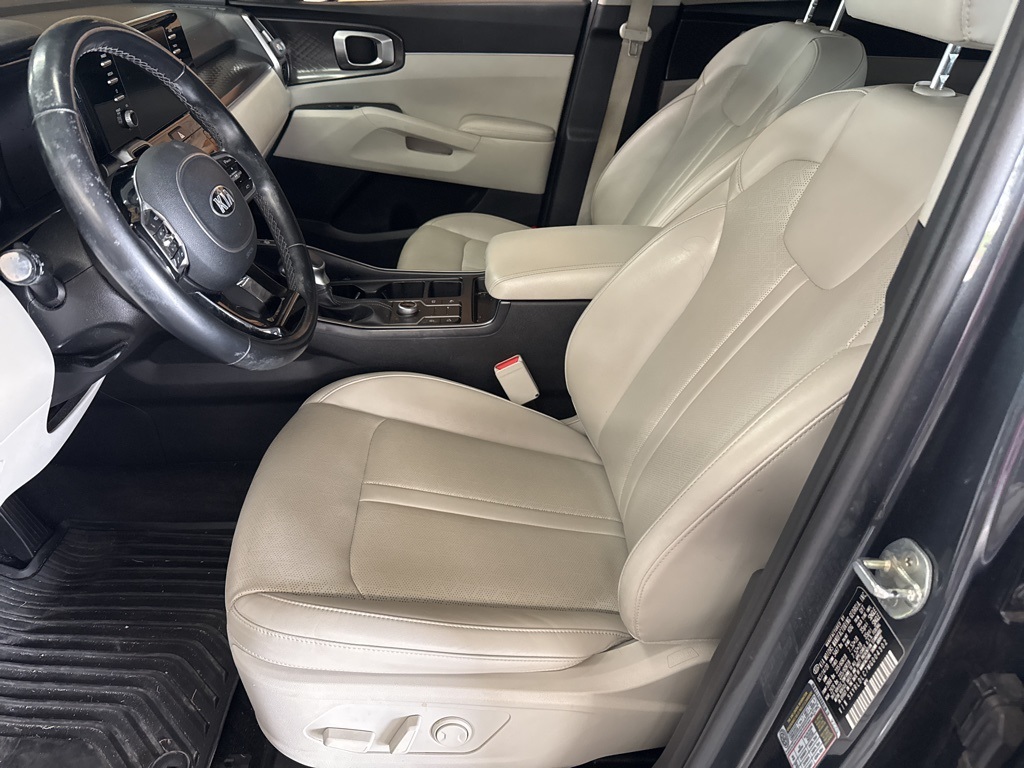2021 Kia Sorento S photo 3