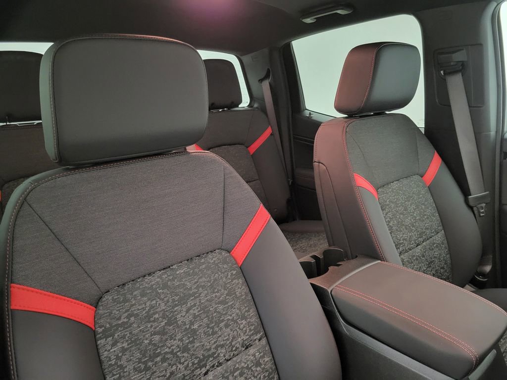 2025 Chevrolet Colorado Z71 photo 34