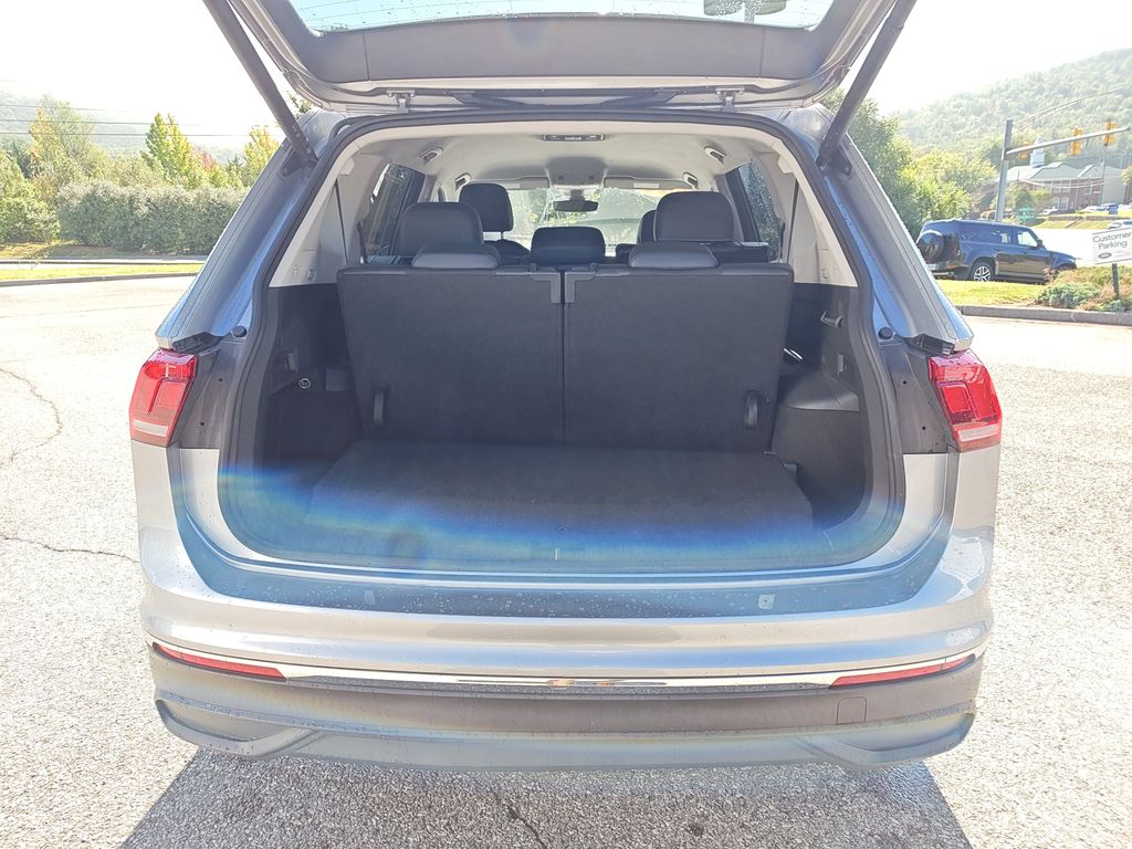 2024 Volkswagen Tiguan SE Wolfsburg Edition photo 6