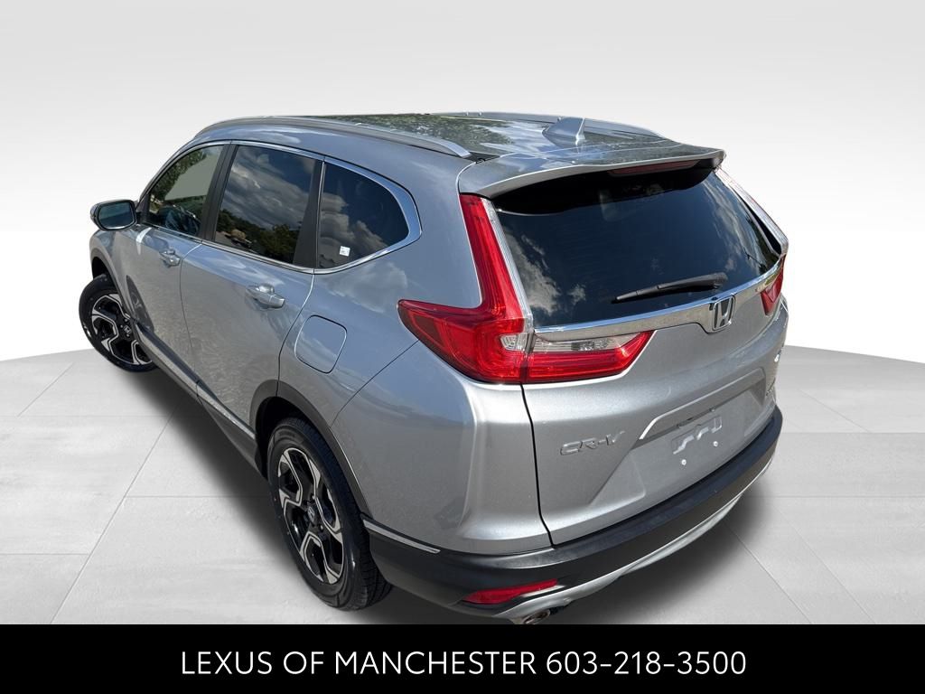 2017 Honda CR-V Touring photo 4