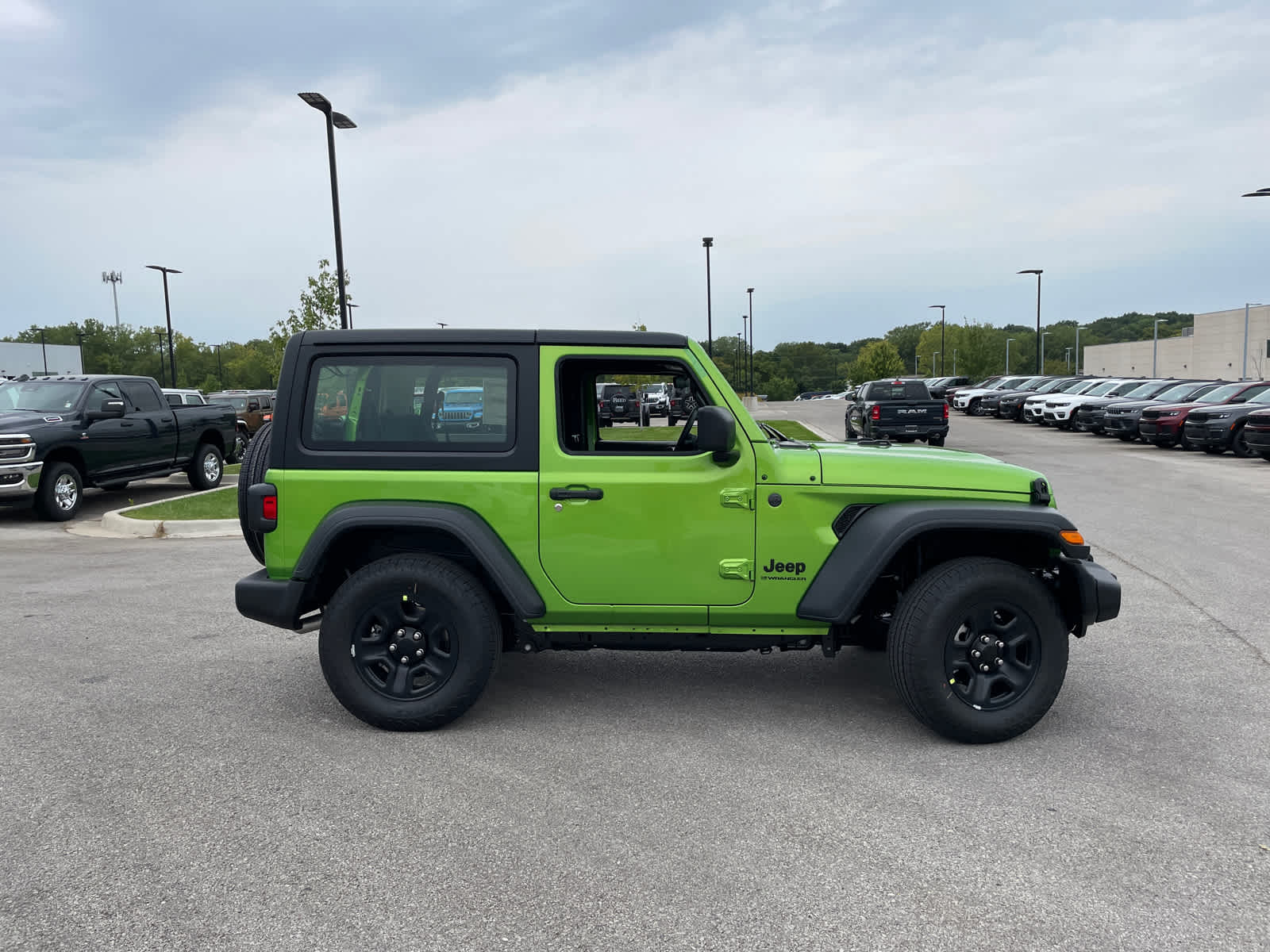 2025 Jeep Wrangler Sport photo 10