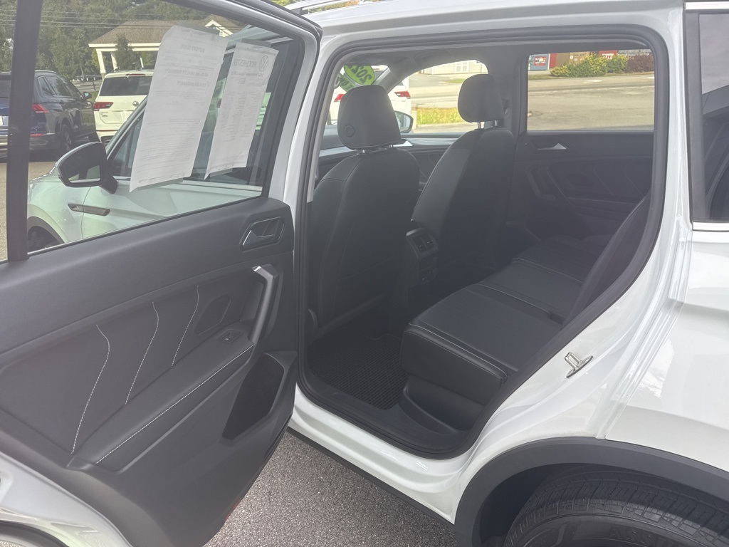 2022 Volkswagen Tiguan SE photo 20